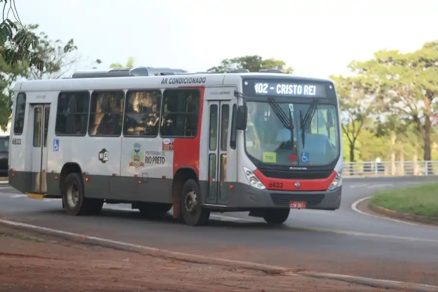 Linha de Ônibus 305 AV. JOSE MUNIA, empresa Riopretrans - Consórcio Riopretrans, cidade São José do Rio Preto, estado SP