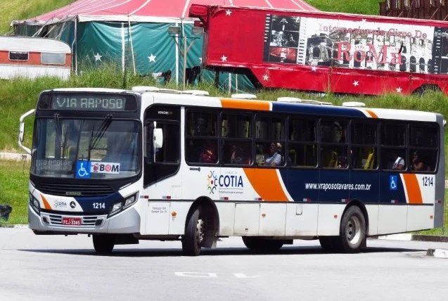 Linha de Ônibus 005 Caucaia Do Alto X Bairro Dos Grilos, empresa Danúbio Azul - Viação Raposo Tavares, cidade Cotia, estado SP