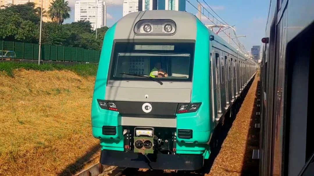 Linha de Trem 8 Diamante Júlio Prestes / Amador Bueno, empresa ViaMobilidade - Grupo CCR (Motiva), cidade São Paulo, estado SP